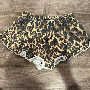 Chic 2 Chic shorts girls XL